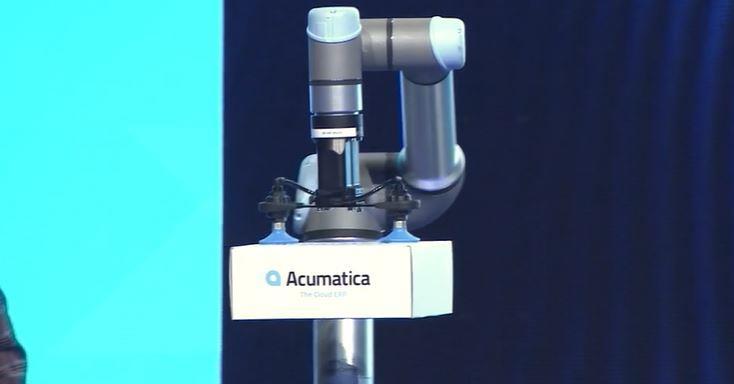 Mir 100 robot acumatica the cloud erpjpg